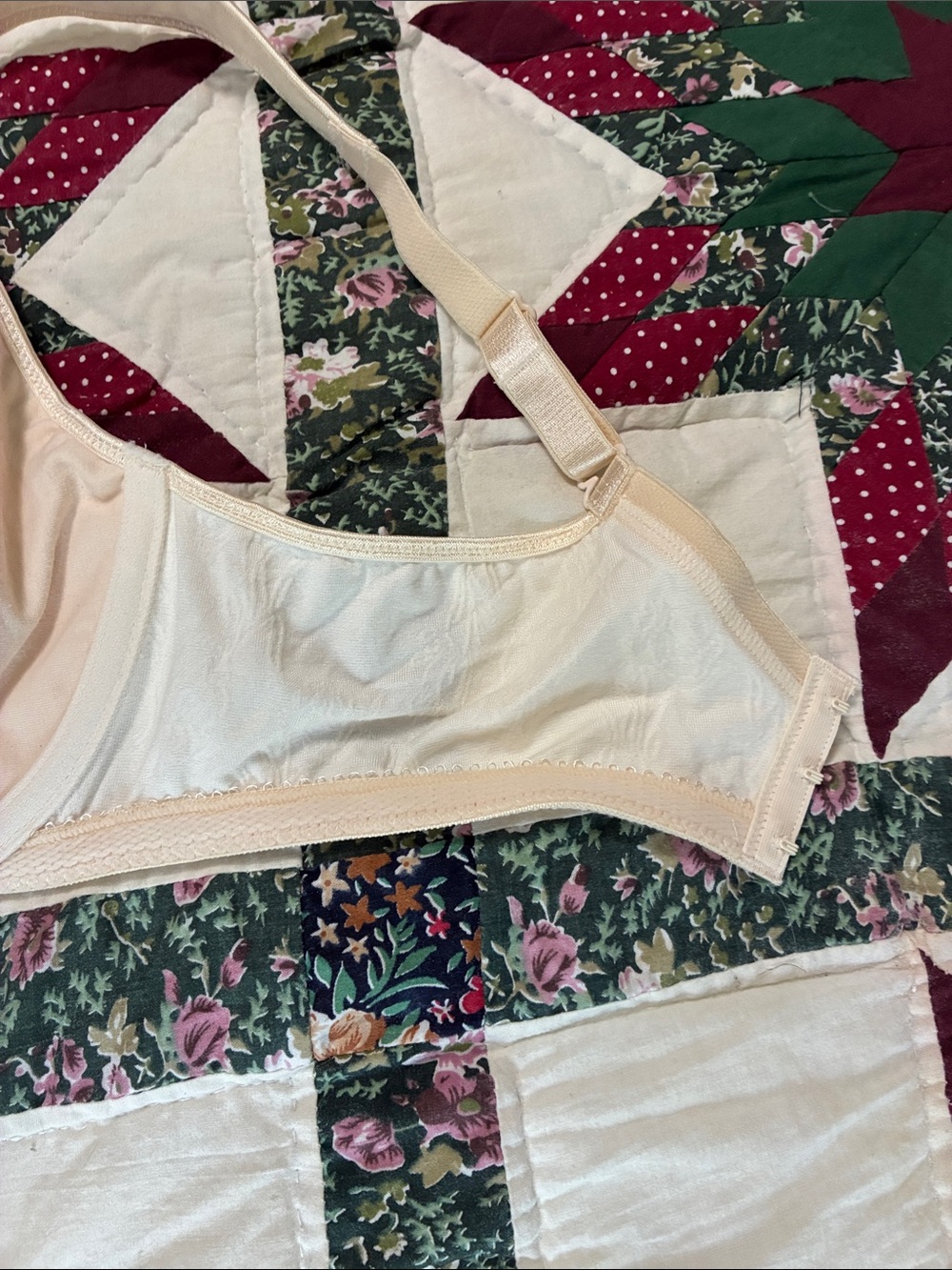 Playtex Full Coverage Underwire Bra in Light Cream - Picture 6 of 6